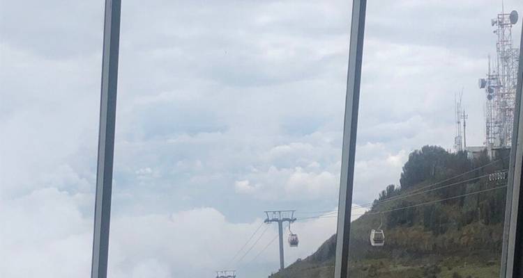 Visite de la vieille ville de Quito avec promenade en gondole et visite de l'Équateur - Lead Adventures  1