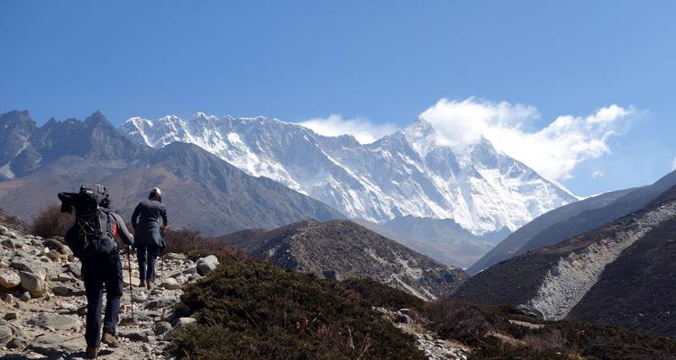 Dormir en el campamento base del Everest - Peregrine Treks and Expedition Pvt Ltd 8