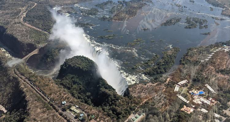 Victoria Falls & Hwange, 6 Days Safari Experience - Little Roz Tours 3