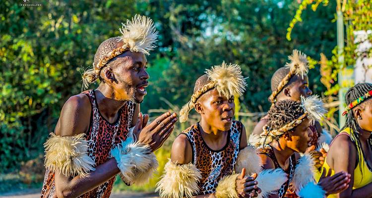 Tailor-Made Private Zimbabwe Victoria Falls Adventure, Daily Departure - Agate Travel 3