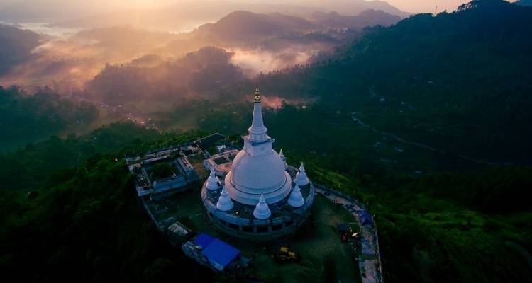 CIRCUIT PREMIUM EN PETIT GROUPE AU SRI LANKA - Tweet World Travel 1