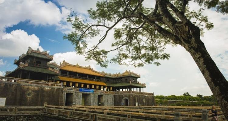 LUXURY VIETNAM WELLNESS & YOGA RETREAT - Tweet World Travel 9