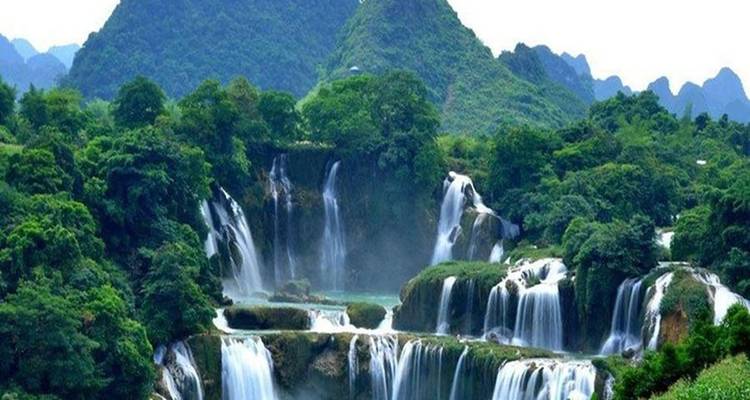 Circuit en groupe de 2 jours et 1 nuit depuis Hanoi pour les chutes d'eau de Ban Gioc - Vietnam Travel Top 7