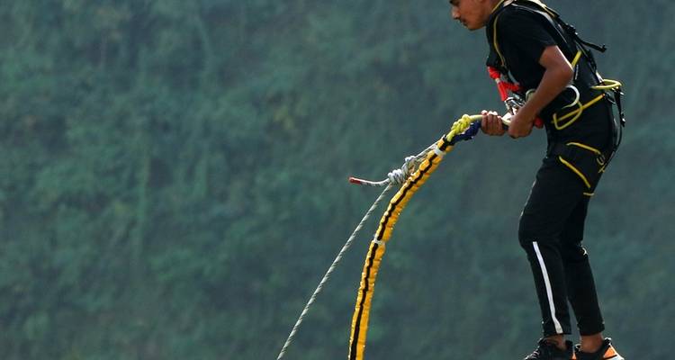 Saut à l'élastique de Kushma, le deuxième plus haut saut à l'élastique du monde - Friendship Nepal Tours & Travels P. Ltd. 6