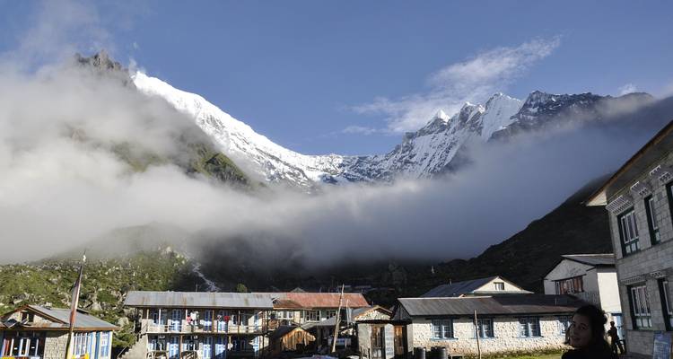 Circuito en helicóptero por el valle de Langtang - Peregrine Treks and Expedition Pvt Ltd 6