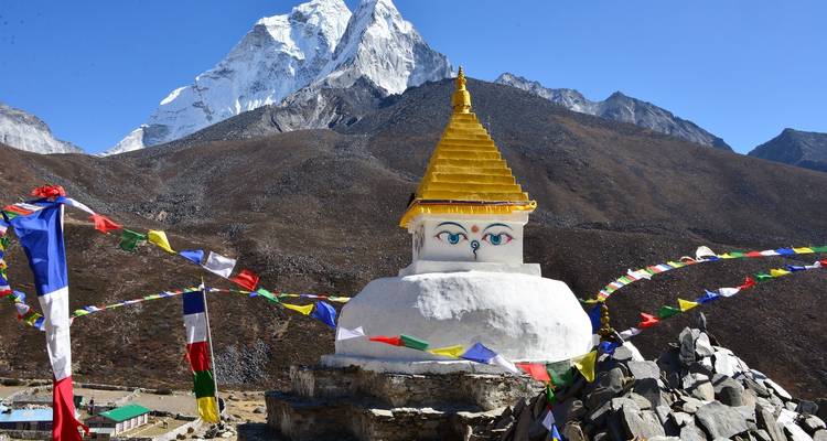Excursion en hélicoptère au camp de base de l'Everest - Peregrine Treks and Expedition Pvt Ltd 7
