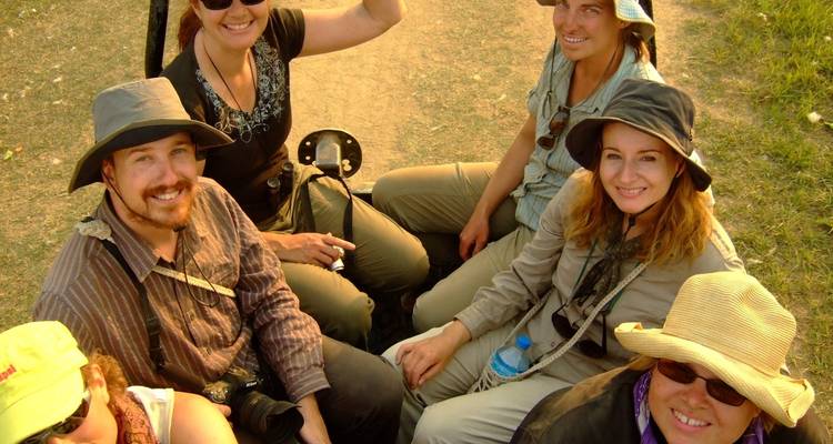 Chitwan Jungle Safari 3 nights 4 days - Peregrine Treks and Expedition Pvt Ltd 2