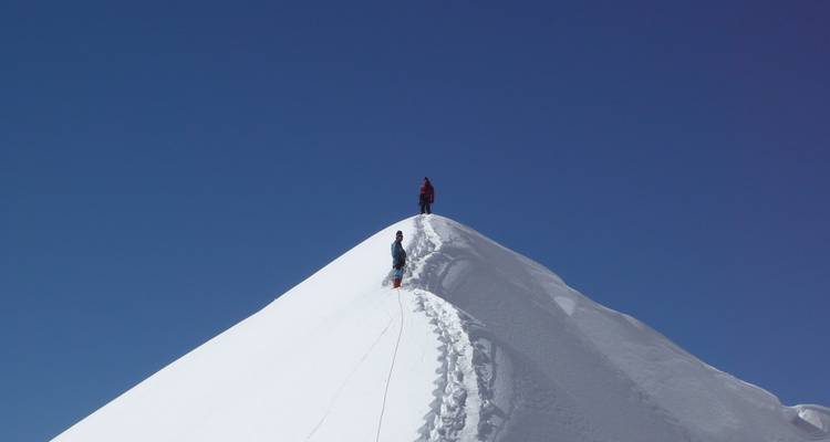 Ascensión al pico de la Carpa - Tharpu Chuli - Peregrine Treks and Expedition Pvt Ltd 4