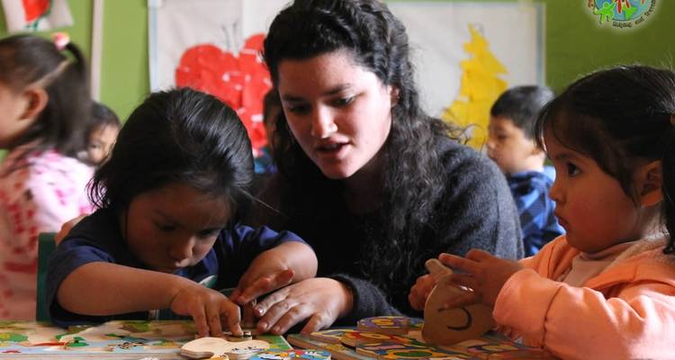 Programa de voluntariado para el cuidado de niños en Cusco - PVTravels 2