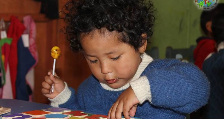 Programa de voluntariado para el cuidado de niños en Cusco - PVTravels 3