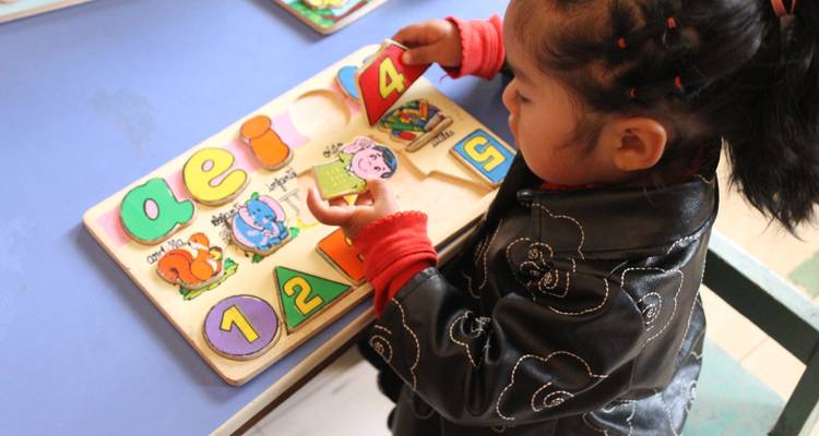 Programa de voluntariado para el cuidado de niños en Cusco - PVTravels 4