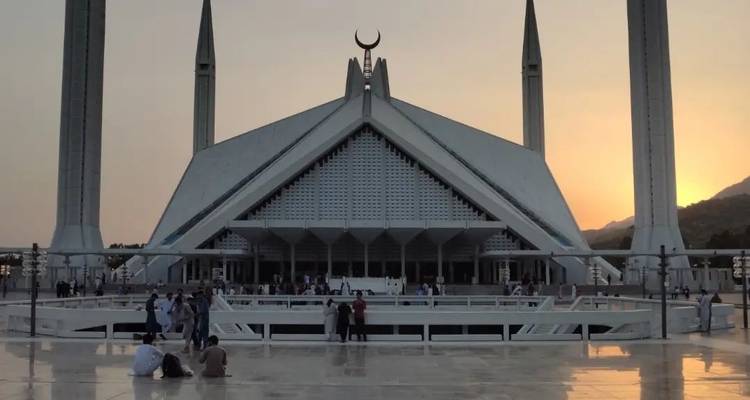 Complete Northern Pakistan Tour - Exploria 10