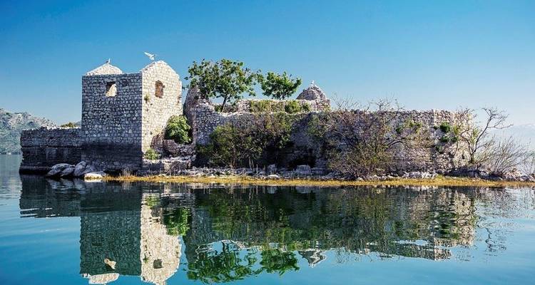 MONTENEGRO:  SEA - MOUNTAINS - LAKES - Next Travel  6