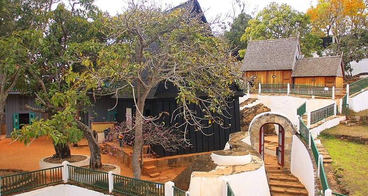 Viaje en grupo Expedición a Madagascar de 18 días salida 2025 (especial para viajeros mayores) - HT Agency Tours 2