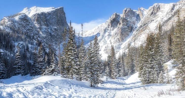 Treks hivernales et raquettes dans le parc national des Rocheuses - Intrepid Travel 7