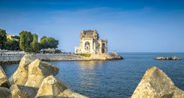 A lo largo del Danubio, la península de los Balcanes y Budapest (from Bucarest to Budapest) - CroisiEurope River Cruises 1