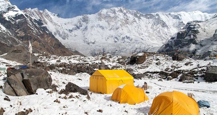 Itinerario y coste de la ruta de 10 días por el campamento base del Everest - Sherpa Expedition Teams 7