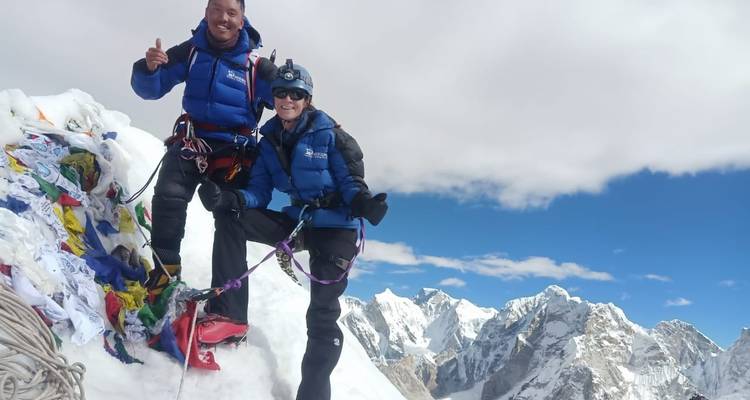 Itinerario y coste de la ruta de 10 días por el campamento base del Everest - Sherpa Expedition Teams 3