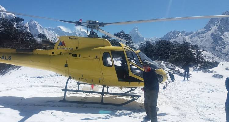 Itinerario y coste de la ruta de 19 días de Gokyo al campamento base del Everest - Sherpa Expedition Teams 2