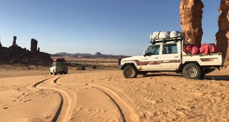 Sahara - Descubrimiento de Ennedi y el lago Ounianga 15 días/14 noches - Across Africa Tours & Travel 6