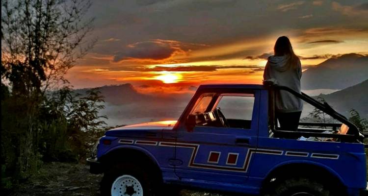 Excursion privée en jeep au lever du soleil sur le mont Batur et aventure dans la lave noire - Krisna Bali Trekking 4