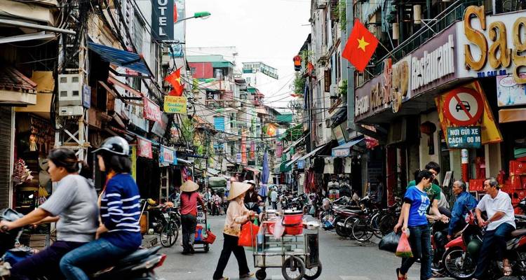Best Price Vietnam In 9 Days - Realistic Asia 9
