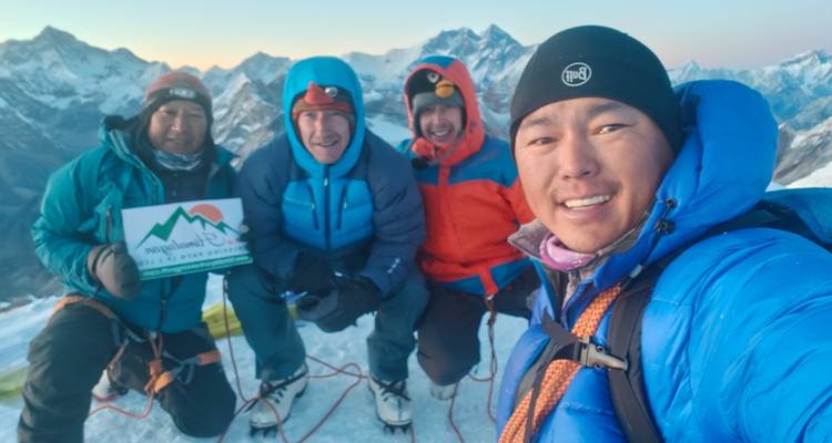 Escalade du pic Mera - Himalayan Trekking Path P.Ltd 2