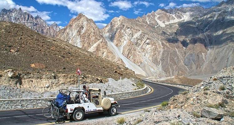 Autoroute du Karakorum et vallée de Chitral - Oasis Overland 7