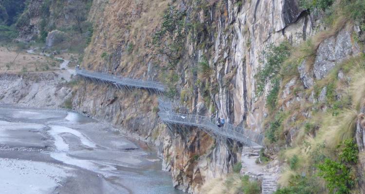 Trekking por el Circuito del Valle del Tsum al Manaslu - Himalayan Trekking Path P.Ltd 4