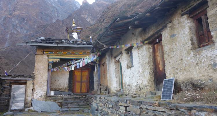 Trekking por el Circuito del Valle del Tsum al Manaslu - Himalayan Trekking Path P.Ltd 9