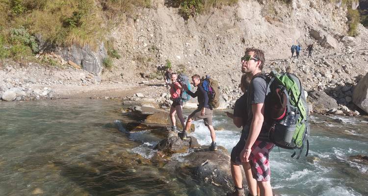 Trekking por el Circuito del Valle del Tsum al Manaslu - Himalayan Trekking Path P.Ltd 10