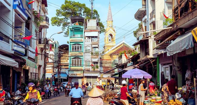8 días explorando Vietnam desde Ho Chi Minh a la antigua ciudad de Hoi An - Ciudad de Hanói - crucero por la bahía de Halong - LVP Travel 2