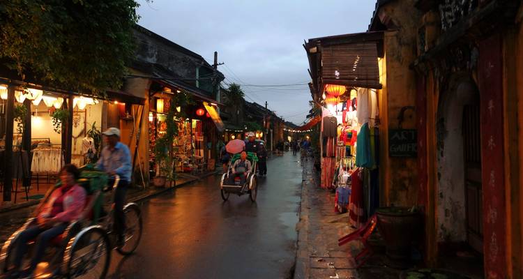 8 días explorando Vietnam desde Ho Chi Minh a la antigua ciudad de Hoi An - Ciudad de Hanói - crucero por la bahía de Halong - LVP Travel 4