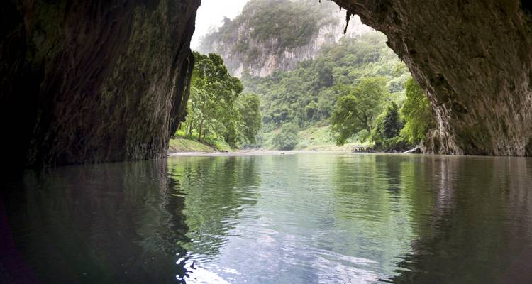 Cicuito en grupo pequeño de 9 Días al Vietnam clásico - LVP Travel 1