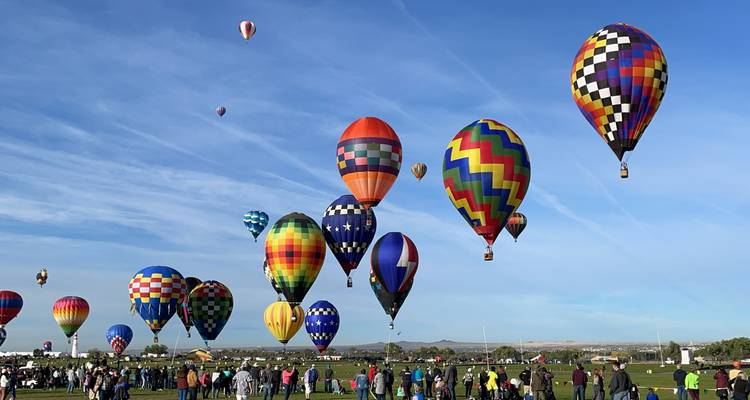 Fiesta de los globos de Albuquerque - Southwest Adventure Tours 7