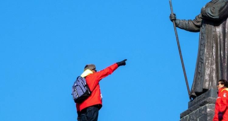 Greenland Summer Explorer - Cruising Under the Midnight Sun - Hurtigruten 8