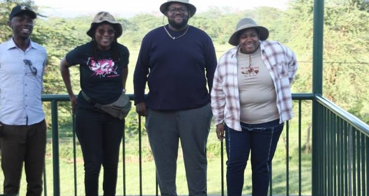 Safari de 2 días por el Tsavo Oriental desde Diani Mombasa Kenia - Smile view Kenya tours and travel 8