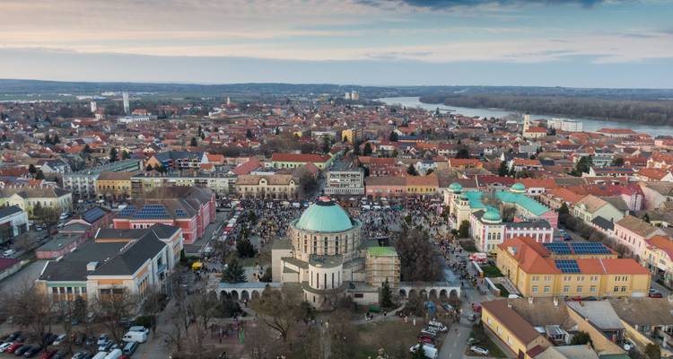 Ve a decírselo a las abejas... El Danubio de Alemania a Rumanía con Diana Gabaldon - más 2 noches en Praga - Avalon Waterways 1