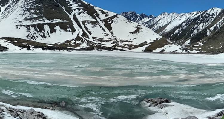 Circuito de aventura invernal cerca de Bishkek - Nomads Yurt 4