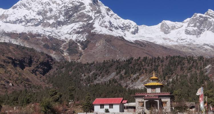 Trekking al Campamento Base del Manaslu - Mount Adventure Holidays Pvt.Ltd 9