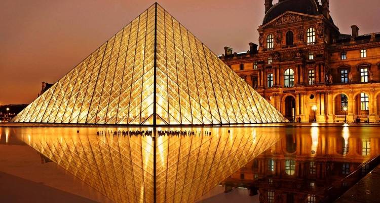 15% de réduction - [Autoguidé] Le meilleur de l'Europe de l'Ouest en une semaine - Paris, Bruges et Amsterdam : Soldes de Noël et du Nouvel An - WiseYatra 8