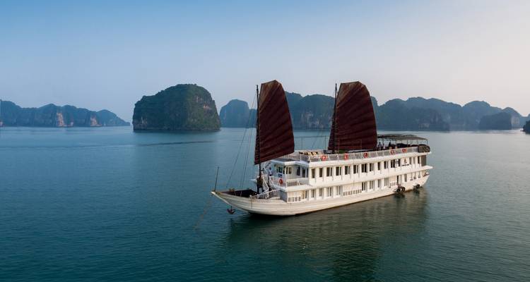 Best of Vietnam & Cambodia Tour 12 Days Package - LVP Travel 10