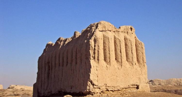 Round Trip to a Desert Land Full of Secrets - DIAMIR Erlebnisreisen 1