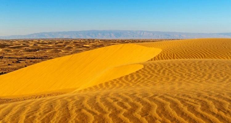 Round Trip to a Desert Land Full of Secrets - DIAMIR Erlebnisreisen 8