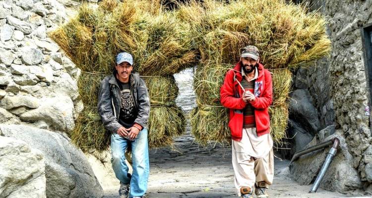 Un resplandor de color y diversidad al pie del Karakorum - DIAMIR Erlebnisreisen 10