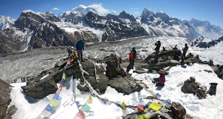Higher. Further. Wilder. Everest 3-Pass Trek - DIAMIR Erlebnisreisen 1