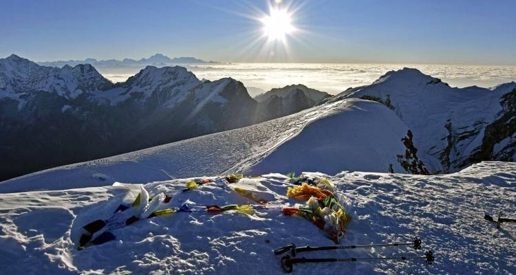 On Quiet Paths to the Highest Trekking Peak Mera Peak - DIAMIR Erlebnisreisen 1
