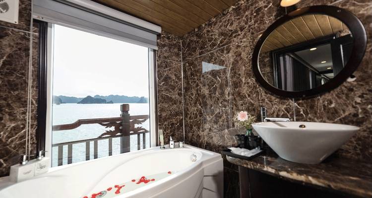 Crucero Amanda Ha Long 5 estrellas - crucero 2D1N - Old Quarter Travel 8