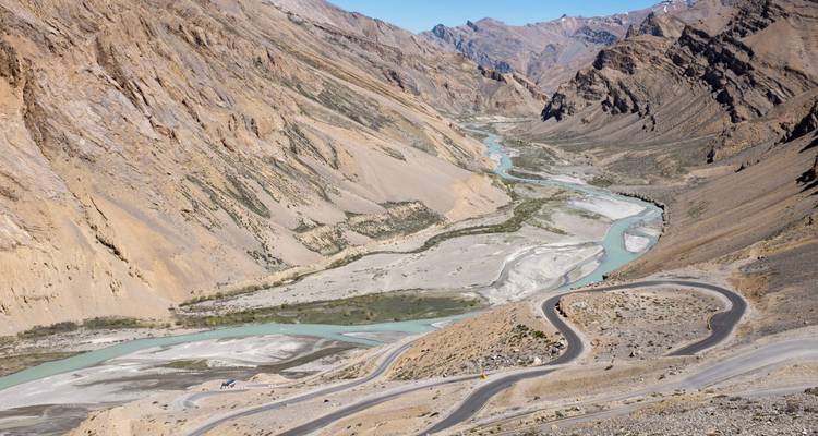 Top of the World, Ride in Trans Himalayan Region, Shimla to Ladakh - Le sommet du monde, Trek dans la région trans- himalayenne, de Shimla à Ladakh - Himalayan Saga 3