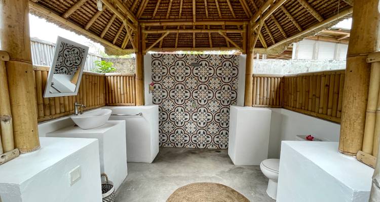 Retraite de yoga de 4 jours dans des bungalows en bambou avec jardins privés, Nusa Lembongan - Bali Bucket List Tours 4